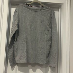 TOMMY HILFIGER MEN LONG SLEEVE TOP